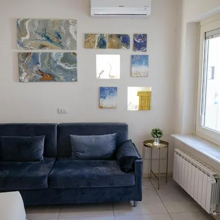 Tra Maggiore E Dorta Acqua Apartment