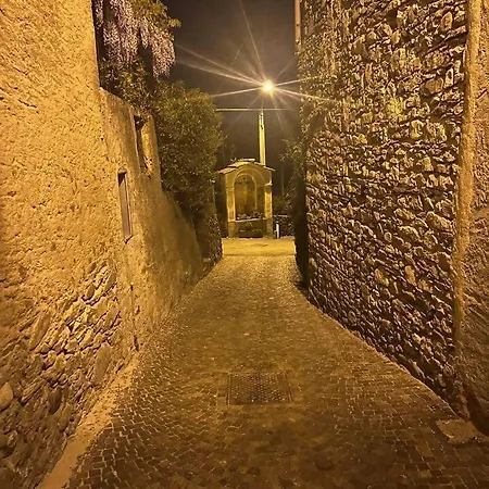 Tra Maggiore E Dorta Acqua Apartment