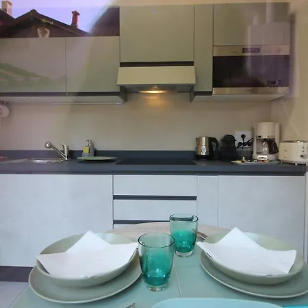 Tra Maggiore E Dorta Acqua Apartment *